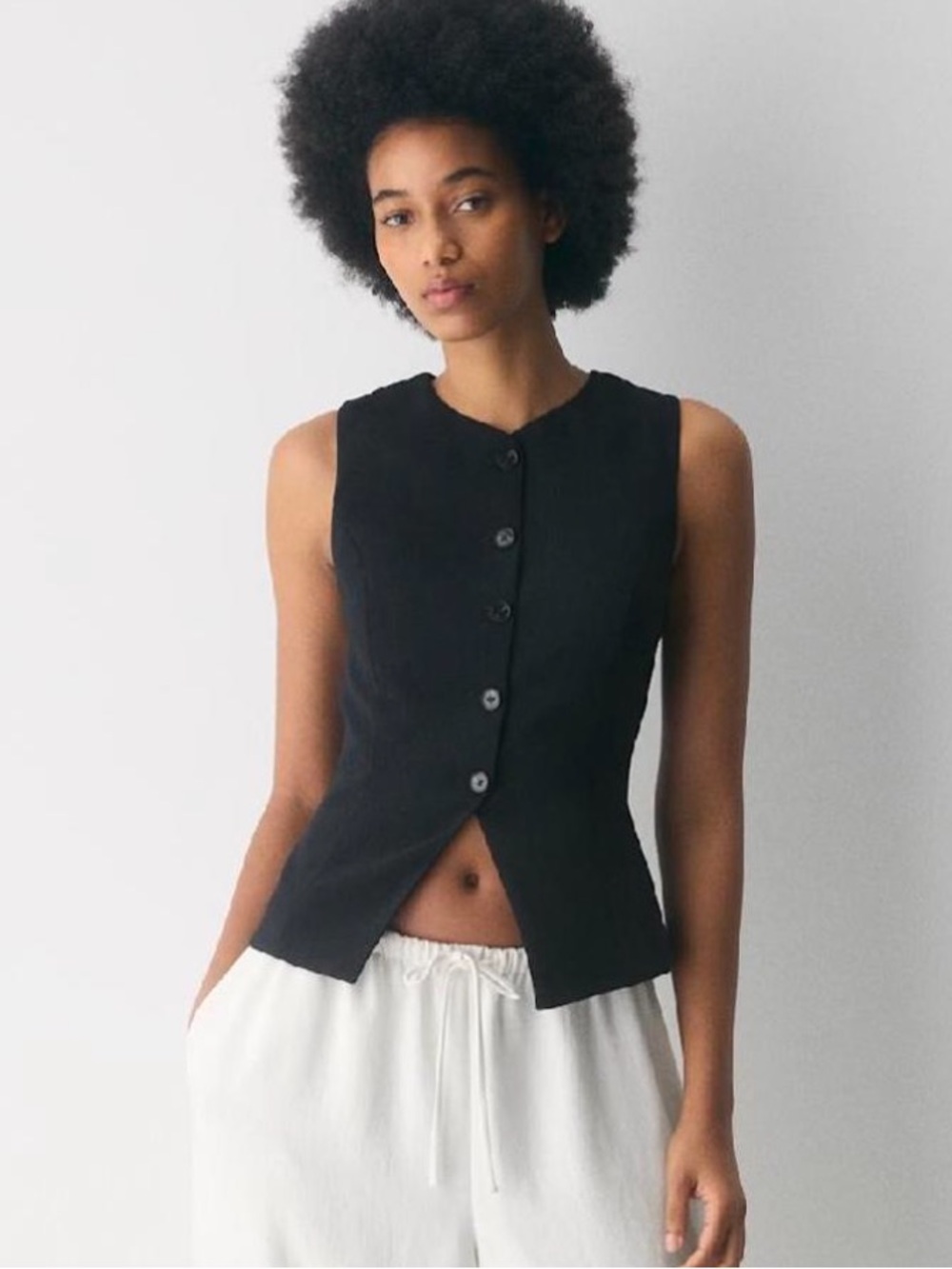 Aritizia Regal Vest - Crepette™ - Picture 4 of 8